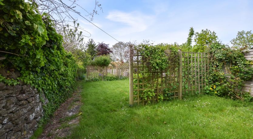 Photo of 3 Bed in Bridport