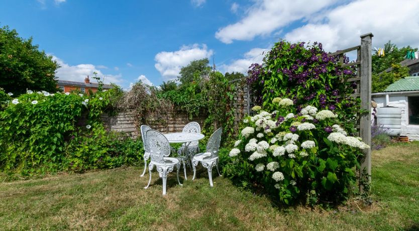 Photo of 3 Bed in Bridport