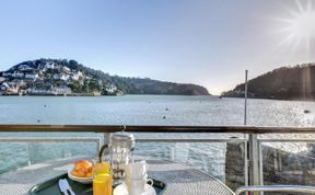 Photo of 2 Bed in Dartmouth