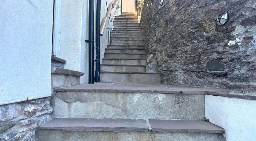 Photo of 2 Bed in Dartmouth
