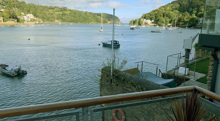 Photo of 2 Bed in Dartmouth