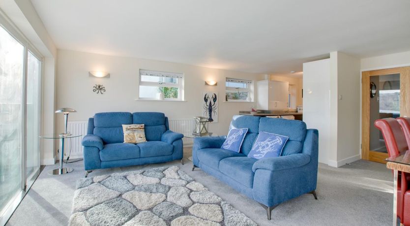 Photo of 2 Bed in Dartmouth