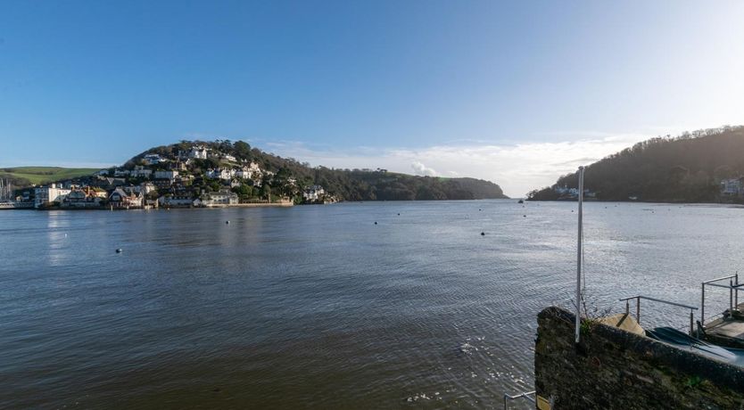 Photo of 2 Bed in Dartmouth