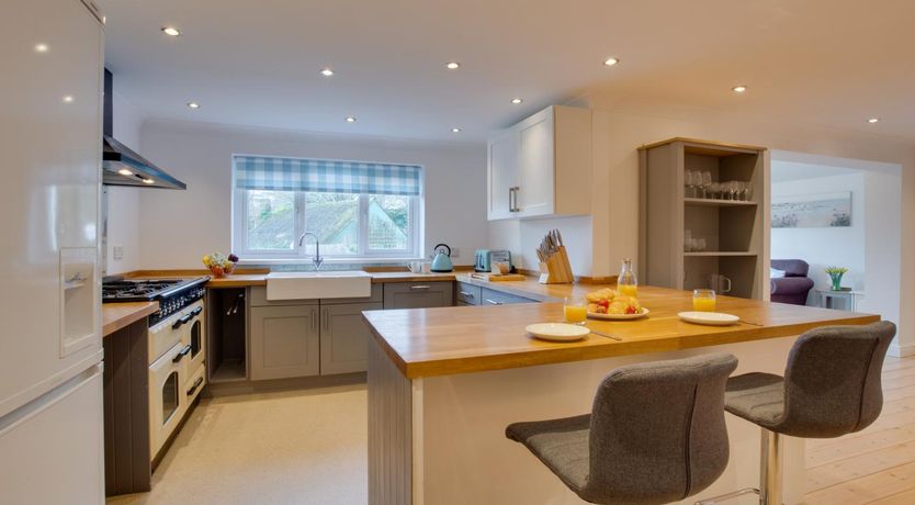 Photo of 5 Bed in Mevagissey