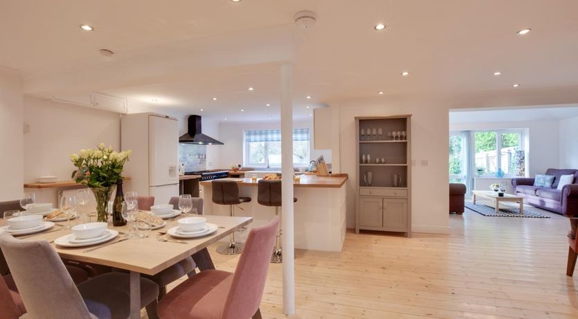 Photo of 5 Bed in Mevagissey