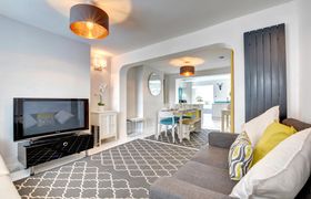 Photo of 4-bed-in-brighton