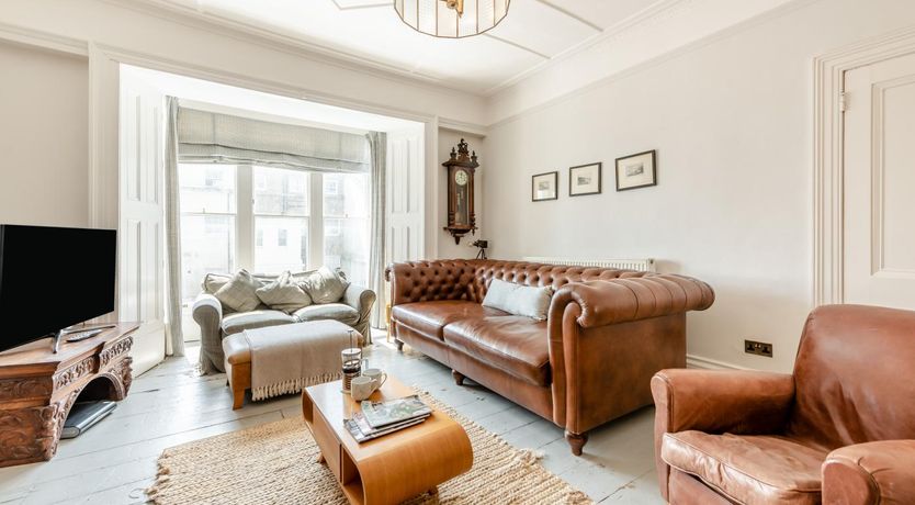 Photo of 5 Bed in St. Leonards-on-Sea