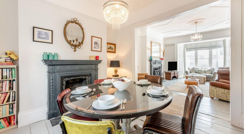 Photo of 5 Bed in St. Leonards-on-Sea