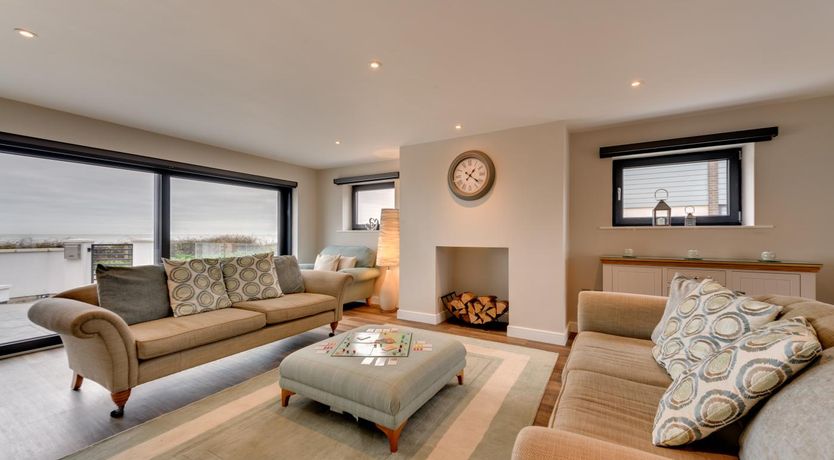 Photo of 5 Bed in Walmer