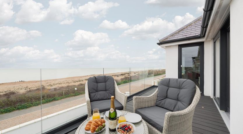 Photo of 5 Bed in Walmer
