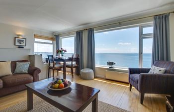 2 Bed in Porthleven Holiday Home