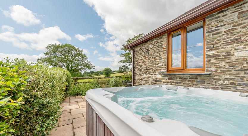 Photo of 2 Bed in Lampeter