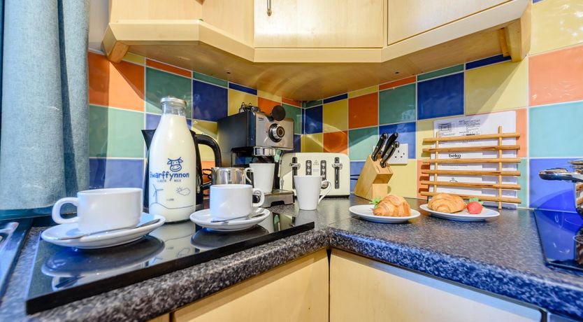 Photo of 2 Bed in Lampeter