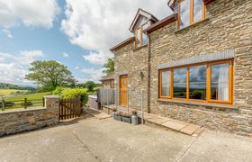 Photo of 2-bed-in-lampeter