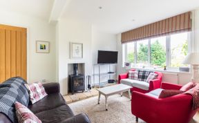 Photo of 4 Bed in Salthouse