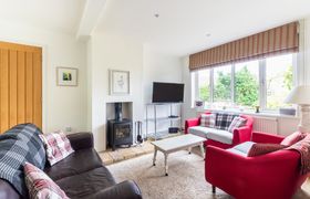 Photo of 4-bed-in-salthouse