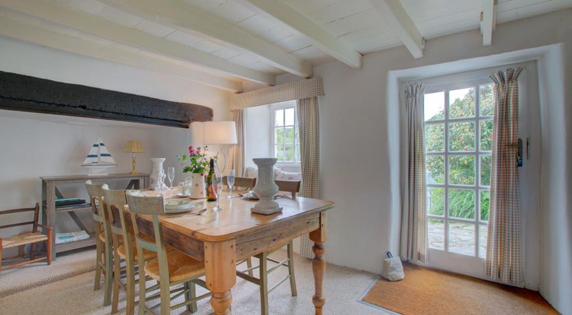 Photo of 3 Bed in Helford