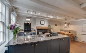 Photo of 3 Bed in Robin Hoods Bay