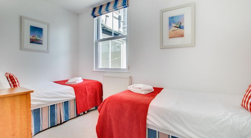 Photo of 2 Bed in St Ives