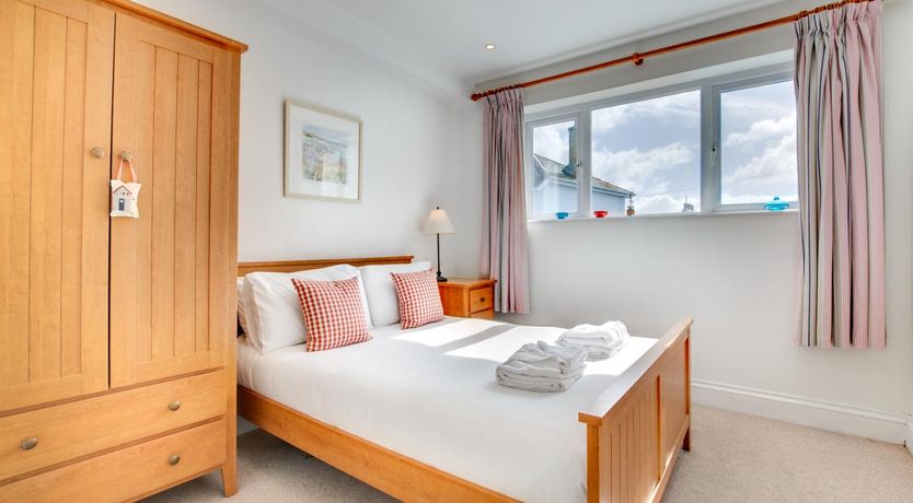 Photo of 2 Bed in St Ives