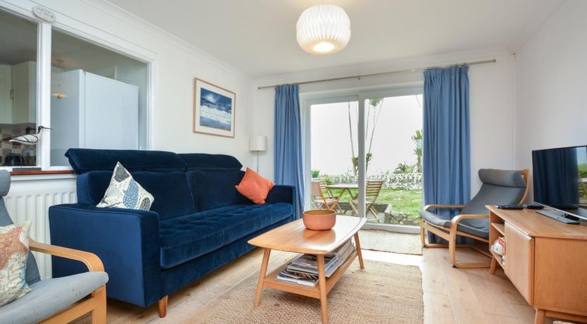 Photo of 3 Bed in Perranuthnoe