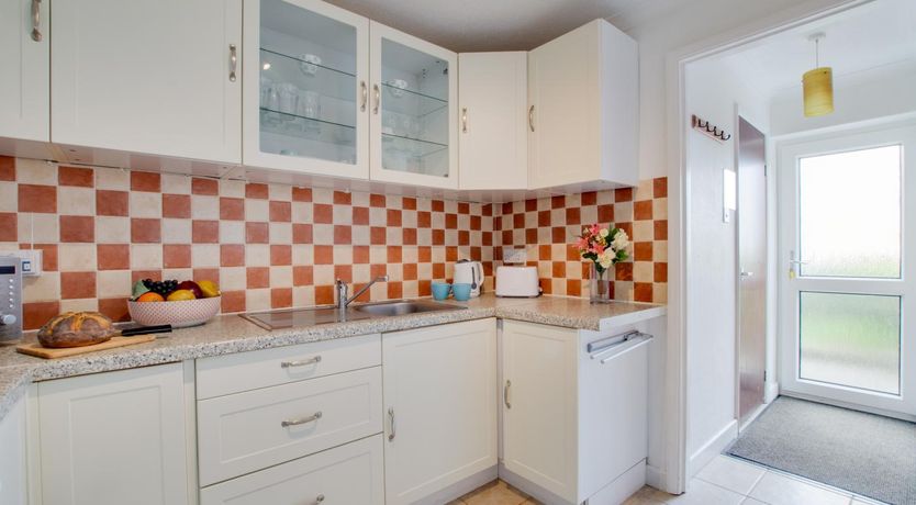 Photo of 3 Bed in Perranuthnoe