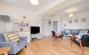 Photo of 3 Bed in Pwllheli
