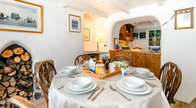 Photo of 3 Bed in Helford