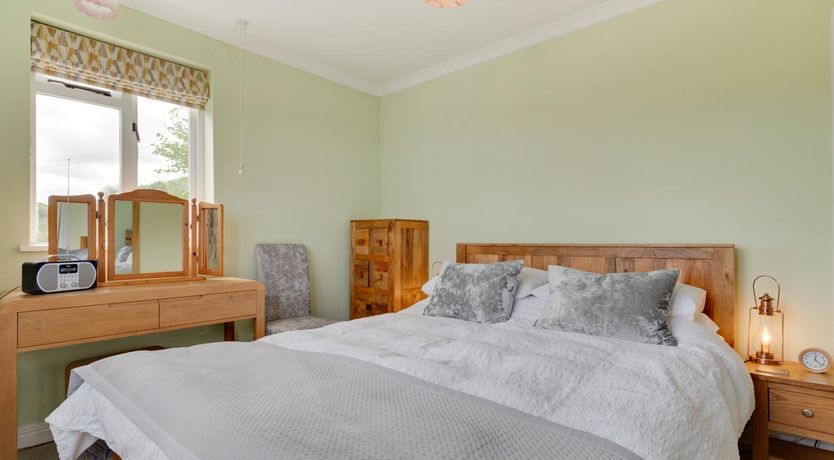 Photo of 2 Bed in Helford