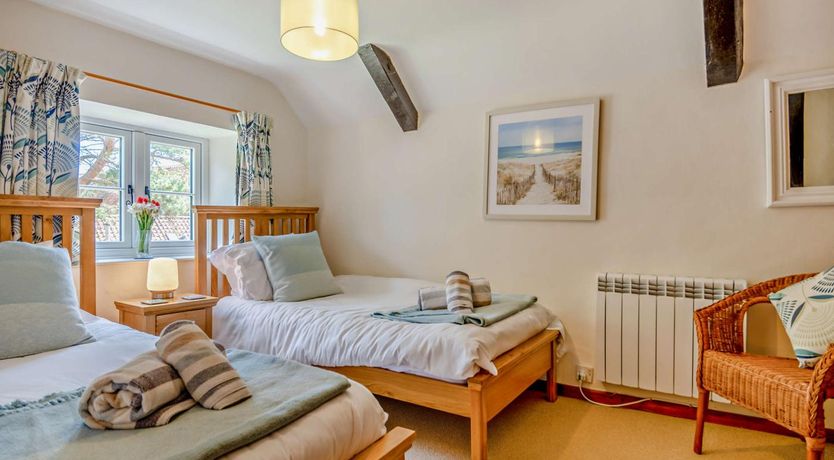 Photo of 2 Bed in Weybourne