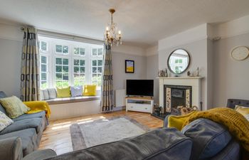 4 Bed in Mundesley Holiday Home