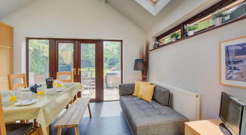 Photo of 3 Bed in Salthouse