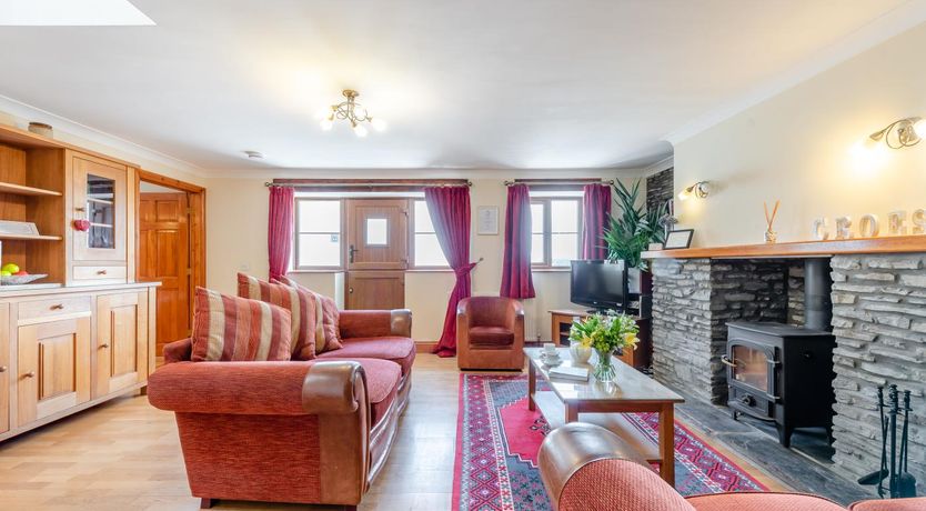 Photo of 3 Bed in Lampeter