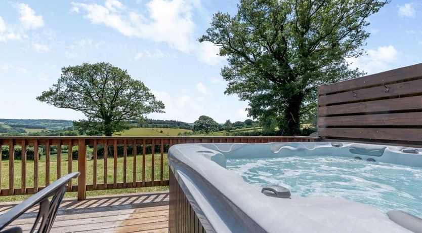 Photo of 3 Bed in Lampeter
