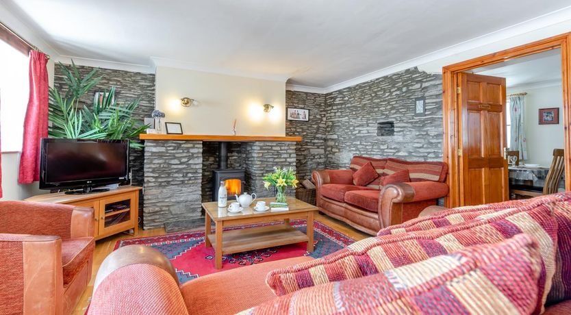 Photo of 3 Bed in Lampeter