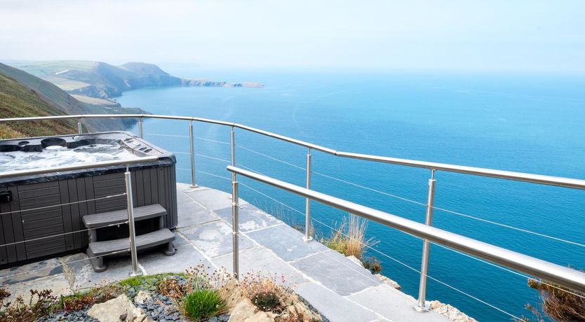 Photo of 2 Bed in Llangrannog