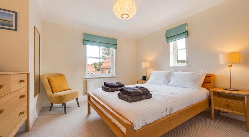 Photo of 4 Bed in Overstrand