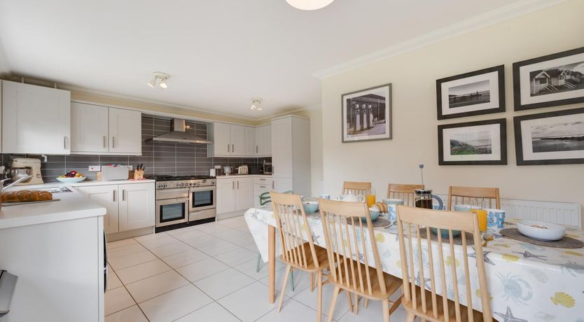 Photo of 4 Bed in Overstrand