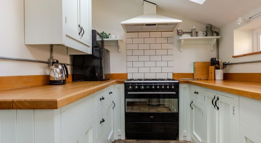 Photo of 2 Bed in Holt