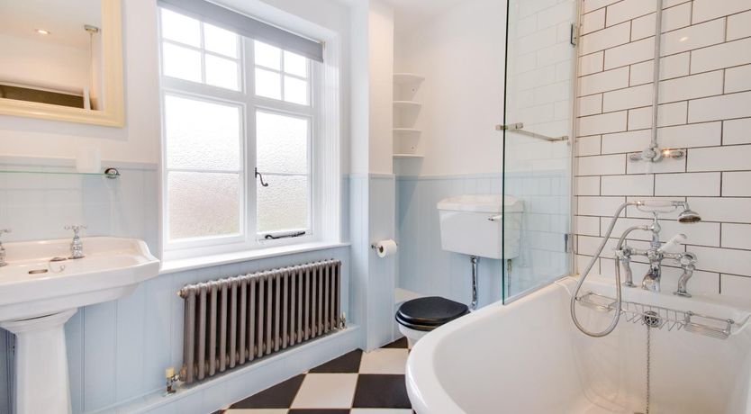 Photo of 2 Bed in Holt
