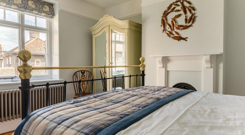 Photo of 2 Bed in Holt