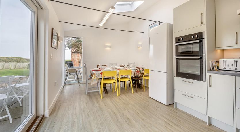 Photo of 5 Bed in Overstrand