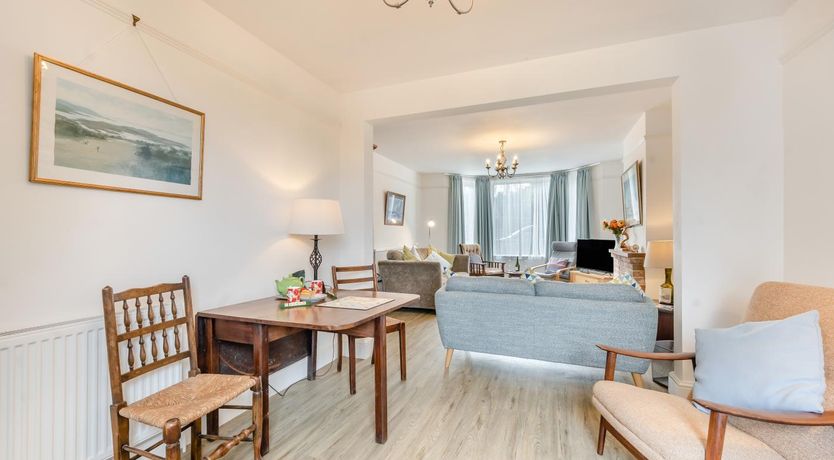 Photo of 5 Bed in Overstrand