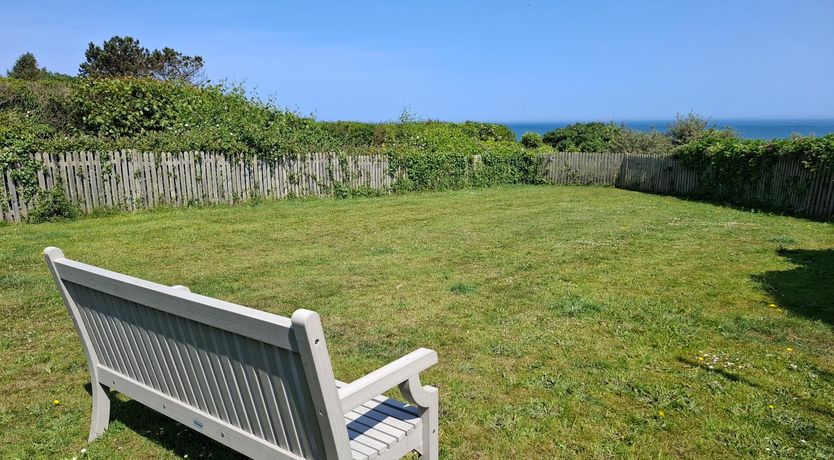 Photo of 5 Bed in Overstrand