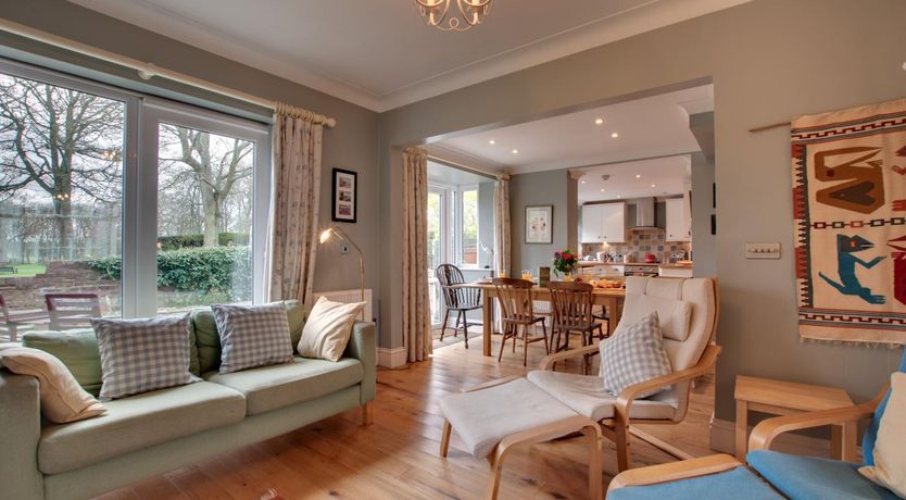 Photo of 4 Bed in Filey