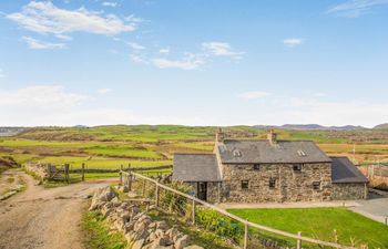4 Bed in Morfa Bychan Holiday Home
