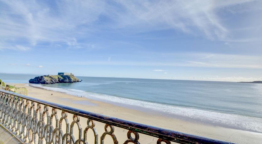 Photo of 2 Bed in Tenby