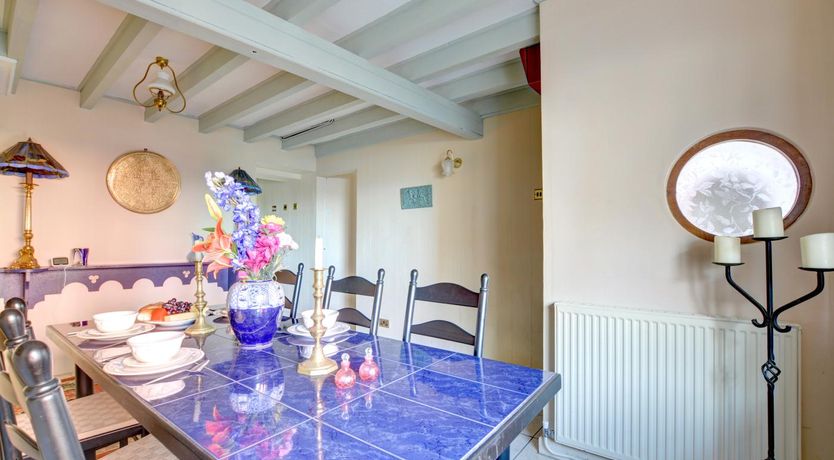 Photo of 2 Bed in Tenby