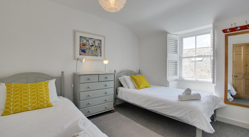 Photo of 3 Bed in St Ives