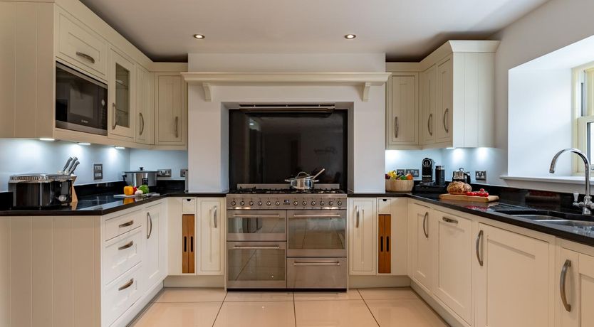 Photo of 4 Bed in Northrepps
